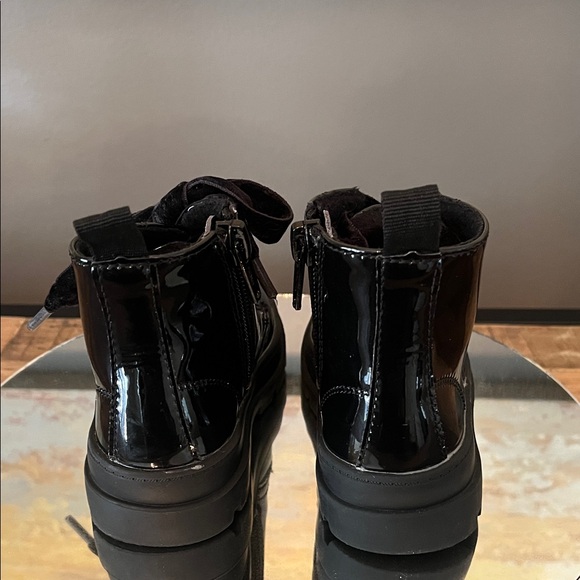 EUC H&M Baby Black Patent Leather Boots - Picture 4 of 8